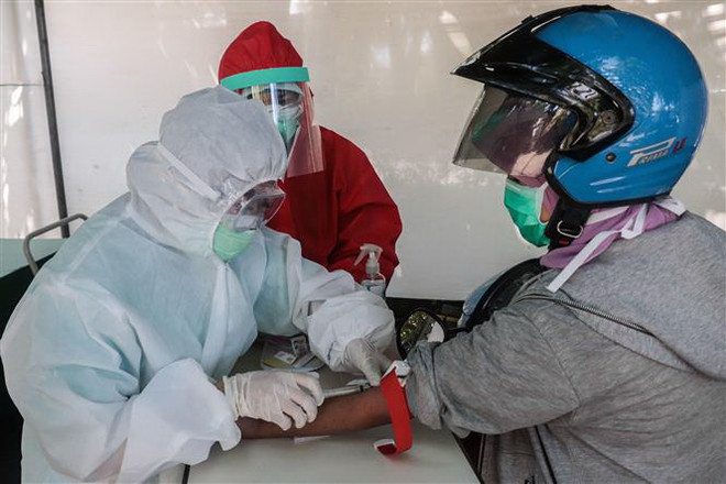 Dịch bệnh đến 17h ngày 5/5: Số ca tử vong tại Anh cao nhất châu Âu ảnh 2