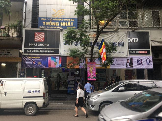 Hà Nội: Khám xét cửa hàng điện thoại Nhật Cường Mobile ảnh 1