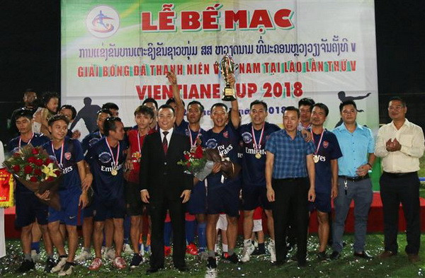 Bế mạc Giải bóng đá Thanh niên Việt Nam tại Lào lần thứ năm ảnh 1