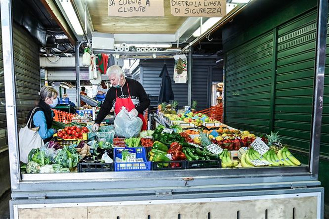 Nền kinh tế Italy có nguy cơ sụt giảm trong 3 quý liên tiếp ảnh 1