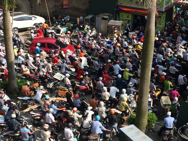 Hà Nội: Ùn tắc kinh hoàng, giao thông "tê liệt" ở khu đô thị Đại Thanh ảnh 2