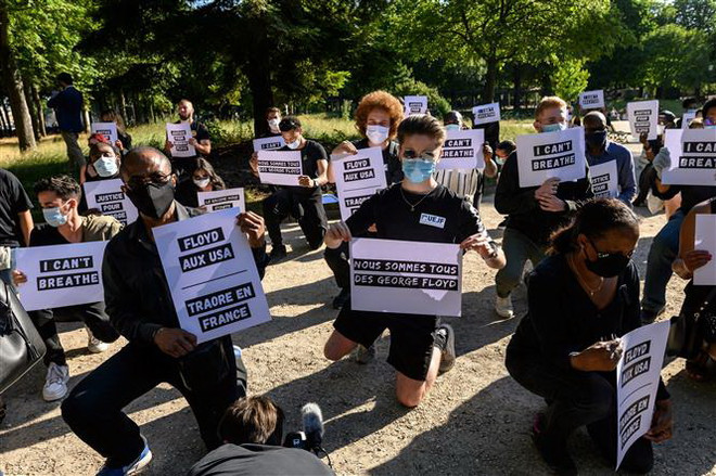 Biểu tình chống kỳ thị chủng tộc lan rộng ở Mỹ, châu Âu và Bắc Phi ảnh 2