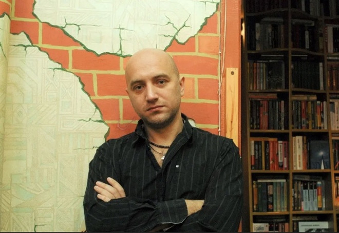 Đánh bom xe khiến một nhà văn nổi tiếng của Nga bị thương ảnh 1