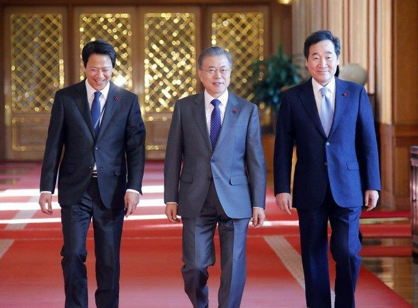 Tổng thống Hàn Quốc Moon Jae-in bổ nhiệm thêm 6 phụ tá mới ảnh 1