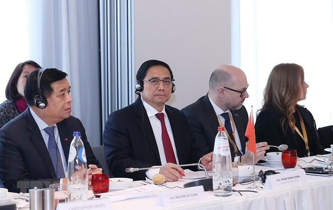 Thủ tướng Phạm Minh Chính dự chiêu đãi của Hội nghị Thượng đỉnh kinh doanh ASEAN-EU. (Ảnh: Dương Giang/TTXVN) Truyền thông châu Âu nêu bật vai trò Việt Nam trong hợp tác EU-ASEAN ảnh 2