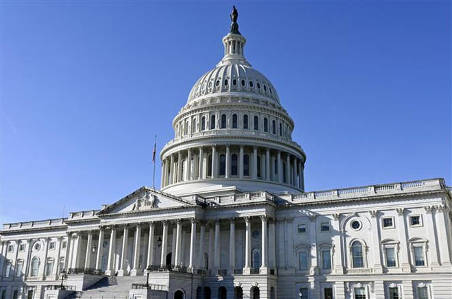 Fitch cảnh báo xếp hạng tín nhiệm AAA của Mỹ đối mặt nhiều rủi ro ảnh 1