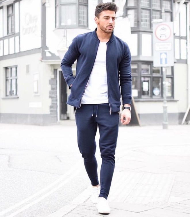 Ba mẹo đơn giản khiến chuyến bay dài trở nên dễ thở hơn ảnh 1