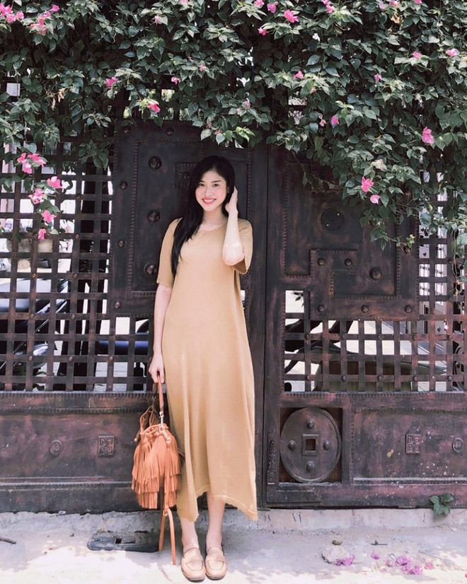 Quý cô thời trang Việt bùng nổ với phong cách street style tối giản ảnh 9