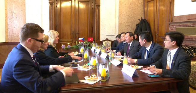 Mở đường bay thẳng Hà Nội-Praha vào 2017 nhằm phát triển du lịch ảnh 1