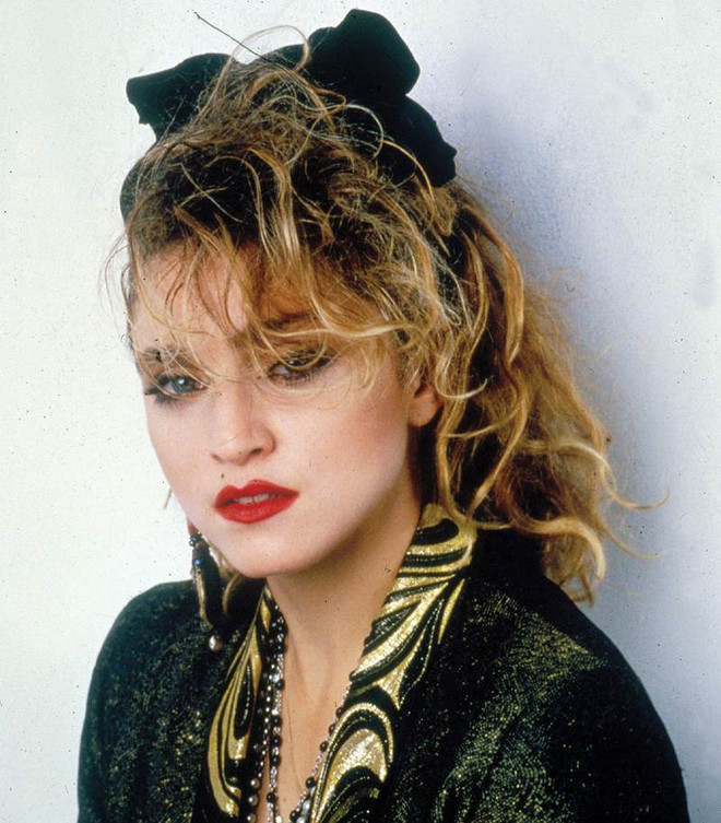 Sở thích làm đẹp của phụ nữ thay đổi thế nào trong 100 năm qua? ảnh 6