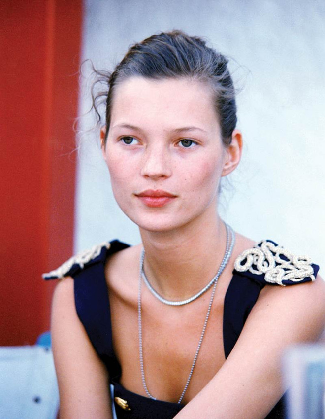 Sở thích làm đẹp của phụ nữ thay đổi thế nào trong 100 năm qua? ảnh 8