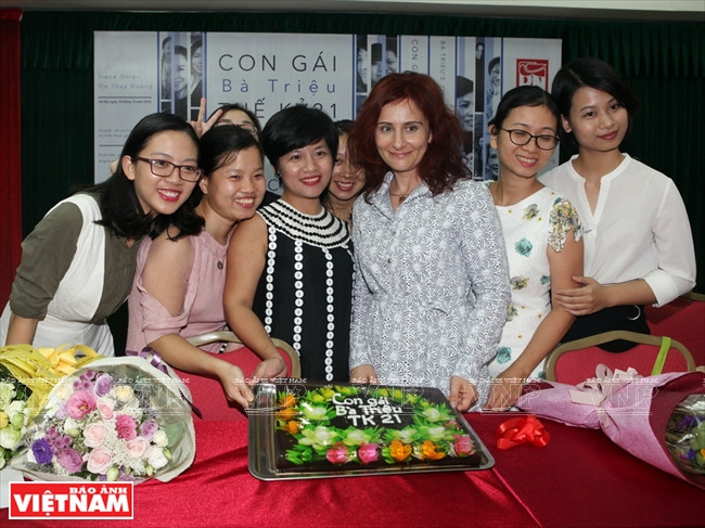 Đỗ Thùy Dương - Nữ doanh nhân đánh thức những ước mơ ảnh 3