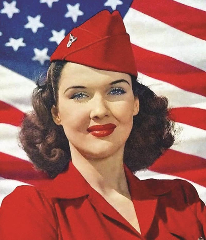 Sở thích làm đẹp của phụ nữ thay đổi thế nào trong 100 năm qua? ảnh 1