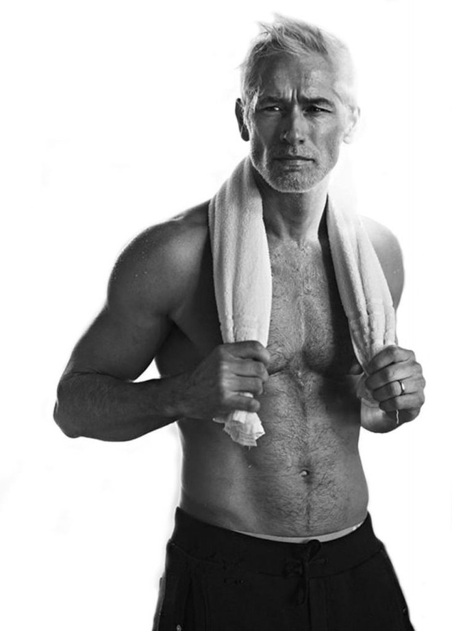 Đàn ông tuổi 40: “Tôi à? 18 tuổi kèm 22 năm kinh nghiệm sống” ảnh 8