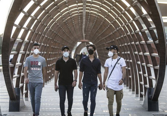 Số ca tử vong tại Iran vượt 15.000 ca, Iraq mở lại lịch bay thương mại ảnh 1