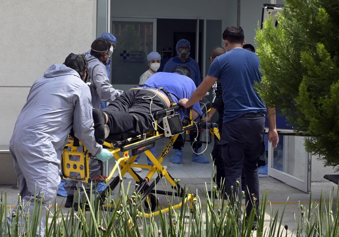 Số ca nhập viện vì COVID-19 ở Mexico tăng gấp 3 trong một tháng ảnh 1