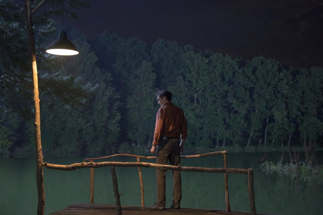 Nếu bạn bơi ở hồ tử thần vào ban đêm, mỹ nhân ngư sẽ xuất hiện! ảnh 5