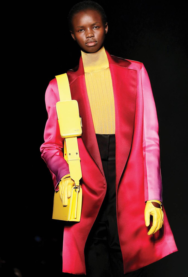 Bộ sưu tập Thu Đông 2018 của Lanvin dưới sự dẫn dắt của nhà thiết kế Olivier Lapidus. Cuộc tái thiết lập trật tự chưa từng có trong giới thời trang cao cấp ảnh 1