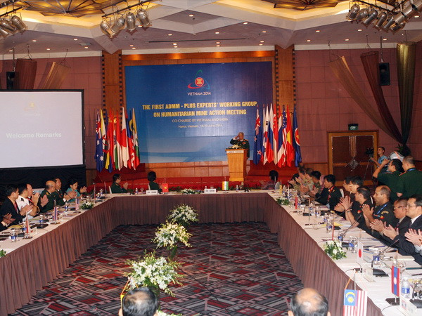 Việt Nam đồng chủ trì hội nghị về Hành động mìn nhân đạo ảnh 1