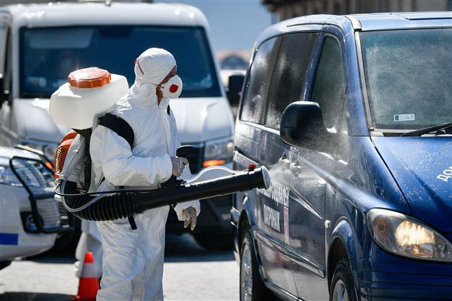 Liên minh châu Âu kêu gọi phối hợp tổng thể chống dịch COVID-19 ảnh 1