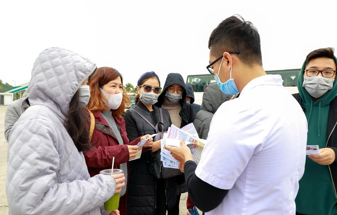 Bộ Công an yêu cầu kiểm soát xuất nhập cảnh để phòng dịch nCoV ảnh 1