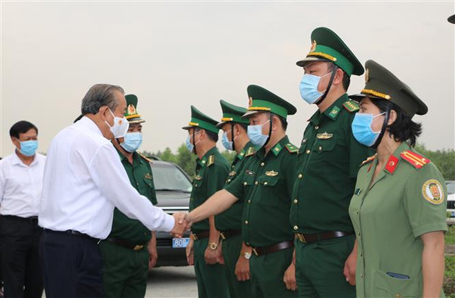 Phó Thủ tướng Trương Hòa Bình: Đồng Tháp cần quản lý chặt biên giới ảnh 2