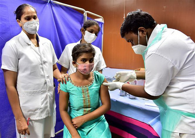 Ấn Độ trước sức ép lớn từ làn sóng lây nhiễm COVID-19 thứ hai ảnh 2