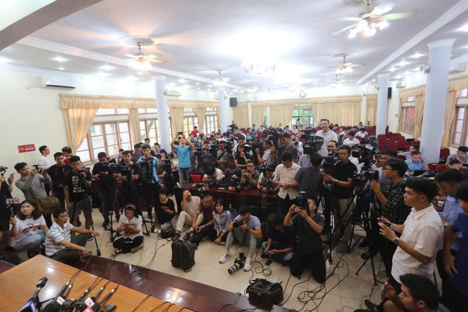 Hà Nội: Khởi tố vụ án sự việc bỏ quên học sinh trên xe buýt ảnh 1