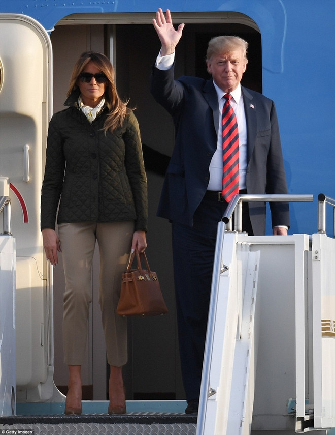 Điểm mặt loạt đồ hiệu “đắt xắt ra miếng” của đệ nhất phu nhân Mỹ ảnh 15