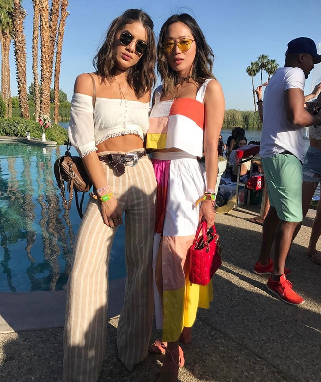 Dàn thiên thần Victoria’s Secret “tung cánh” tại lễ hội Coachella ảnh 14