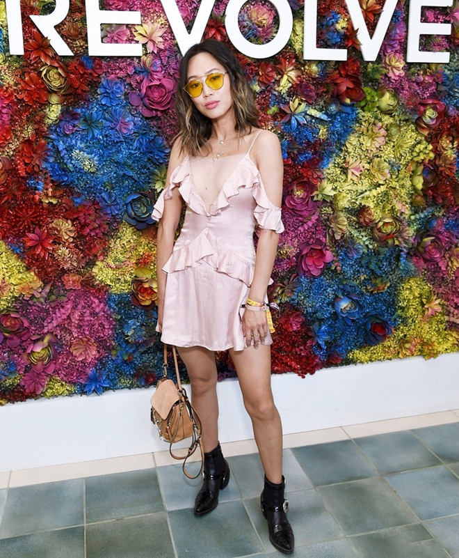 Dàn thiên thần Victoria’s Secret “tung cánh” tại lễ hội Coachella ảnh 7