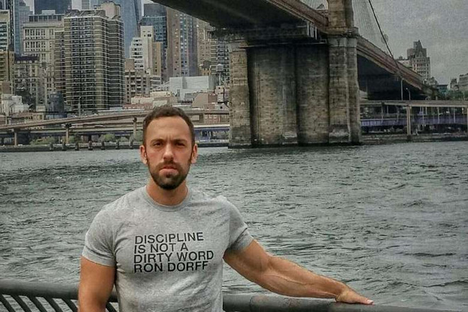 Kiện ứng dụng hẹn hò vì hơn 1.000 đàn ông đến đòi quan hệ ảnh 1