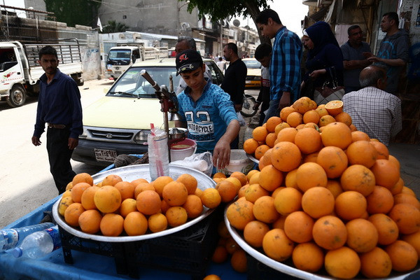 Nghiên cứu mới: Ăn cam thường xuyên giúp giảm nguy cơ mù lòa ảnh 1