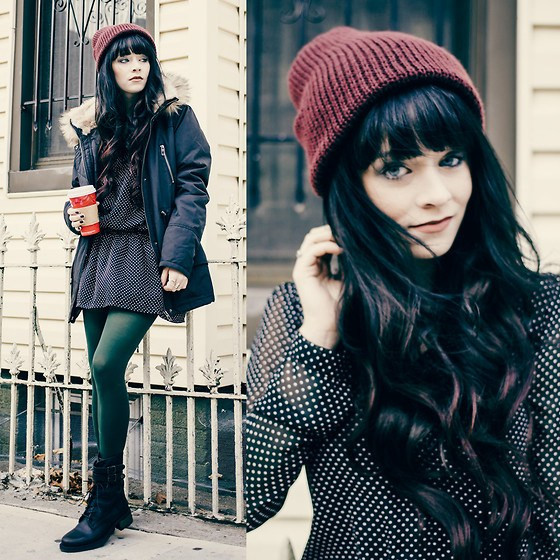 Đây có lẽ sẽ là gợi ý hoàn hảo cho những nàng ưa phong cách năng động với chiếc mũ beanie đáng yêu. Phối đồ ngày lạnh phong cách như tín đồ thời trang thế giới ảnh 3