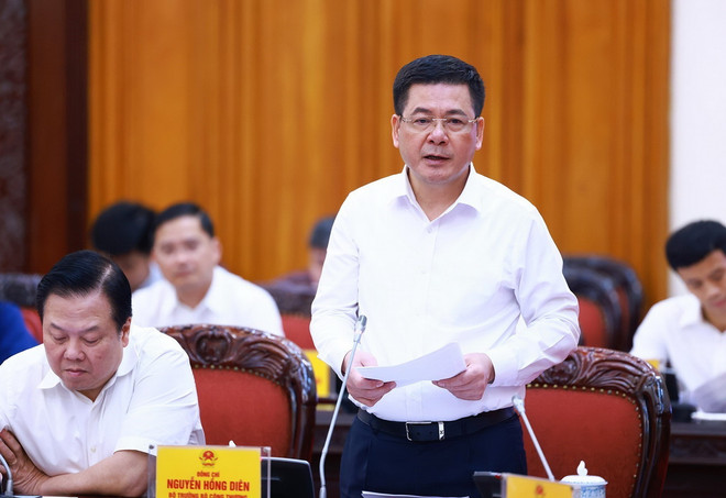 Bộ trưởng Bộ Công thương Nguyễn Hồng Diên phát biểu. (Ảnh: Dương Giang/TTXVN) ttxvn-du_an_duong_day_500kv.jpg