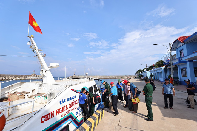 Đảo Cồn Cỏ là điểm đến lý tưởng cho những ai muốn thoát khỏi cuộc sống ồn ào, khói bụi của thành thị để tìm về chốn yên tĩnh, thanh bình. (Ảnh: Minh Đức/TTXVN) ttxvn-con co4.jpg