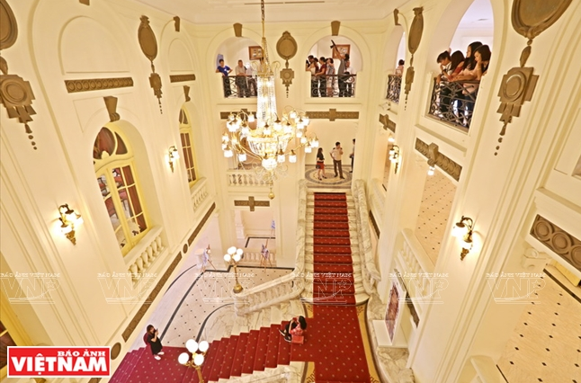 90 phút tham quan Nhà hát Lớn - địa chỉ mới của du lịch Hà Nội ảnh 4