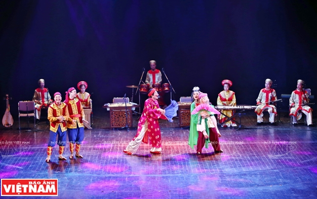 90 phút tham quan Nhà hát Lớn - địa chỉ mới của du lịch Hà Nội ảnh 14