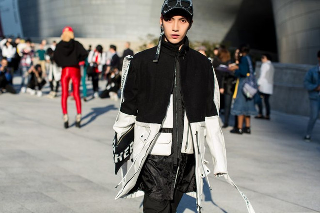 Diện style lạ tại Fashion Week, stylist Việt vào tầm ngắm của Vogue ảnh 6