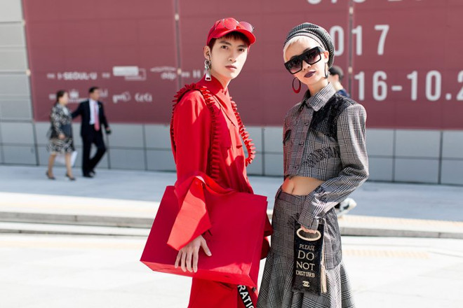 Diện style lạ tại Fashion Week, stylist Việt vào tầm ngắm của Vogue ảnh 3