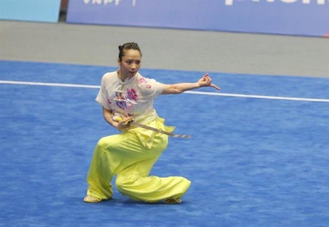 Vận động viên Dương Thúy Vi. (Ảnh: Phạm Hậu/TTXVN) Võ sỹ wushu Dương Thúy Vi giành HCV cho Việt Nam tại World Games 2022 ảnh 1