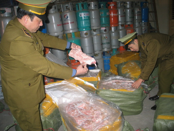 Lạng Sơn thu giữ 2 tấn nầm lợn nhập lậu từ Trung Quốc ảnh 1