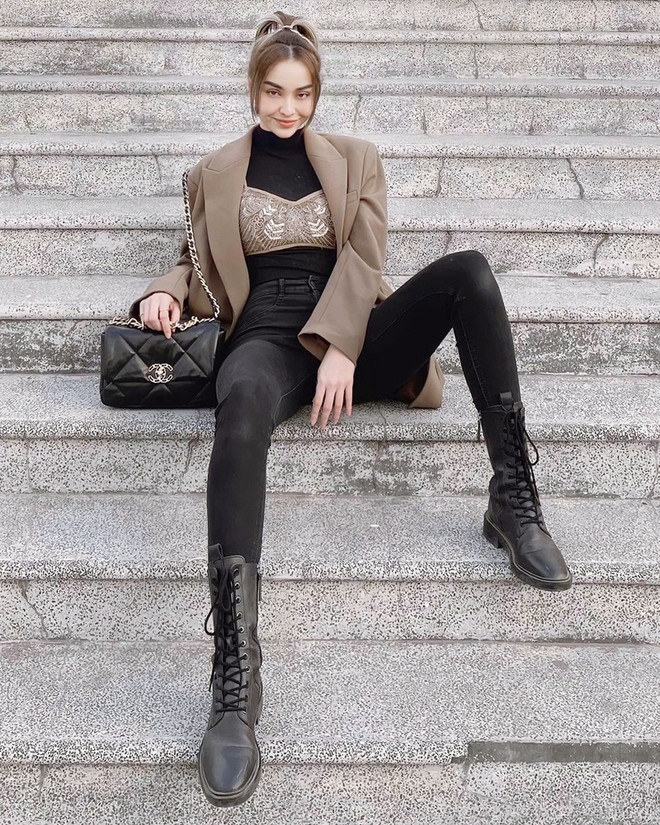 Blazer, sơmi trắng đồng loạt "khuynh đảo" street style của sao Việt ảnh 4