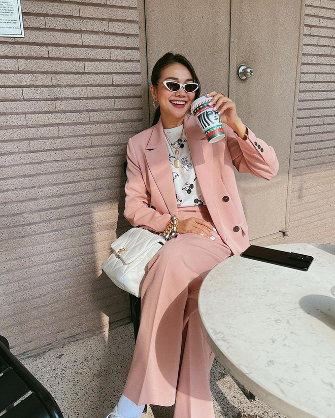 Blazer, sơmi trắng đồng loạt "khuynh đảo" street style của sao Việt ảnh 1