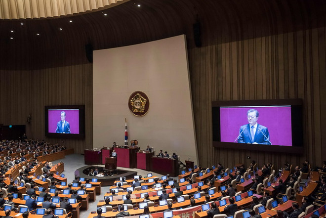 Tổng thống Hàn Quốc lấy làm tiếc vì không thể sửa đổi hiến pháp ảnh 1