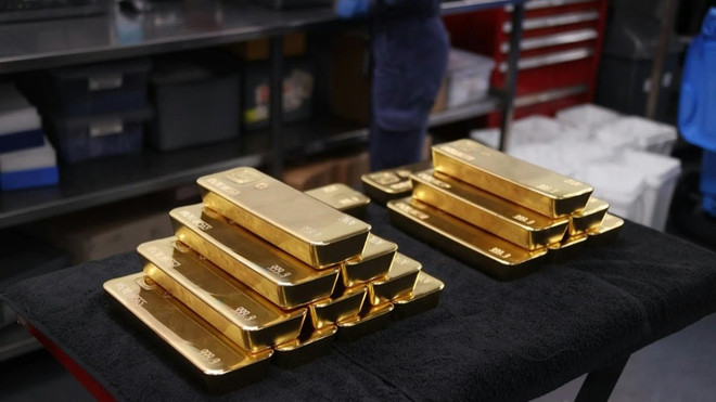 Giá vàng thế giới giảm hơn 2% do xu hướng bán tháo các kim loại quý ảnh 1