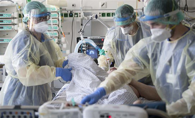 COVID-19: Đức nghiên cứu hậu quả lâu dài ở những người đã khỏi bệnh ảnh 1