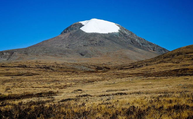 Lở tuyết trên đỉnh núi ở Mông Cổ khiến 10 người thiệt mạng ảnh 1