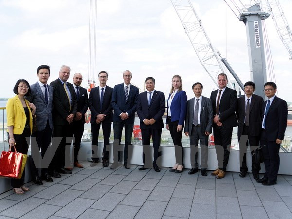 Kêu gọi các doanh nghiệp Đức quan tâm, đầu tư vào Việt Nam ảnh 1