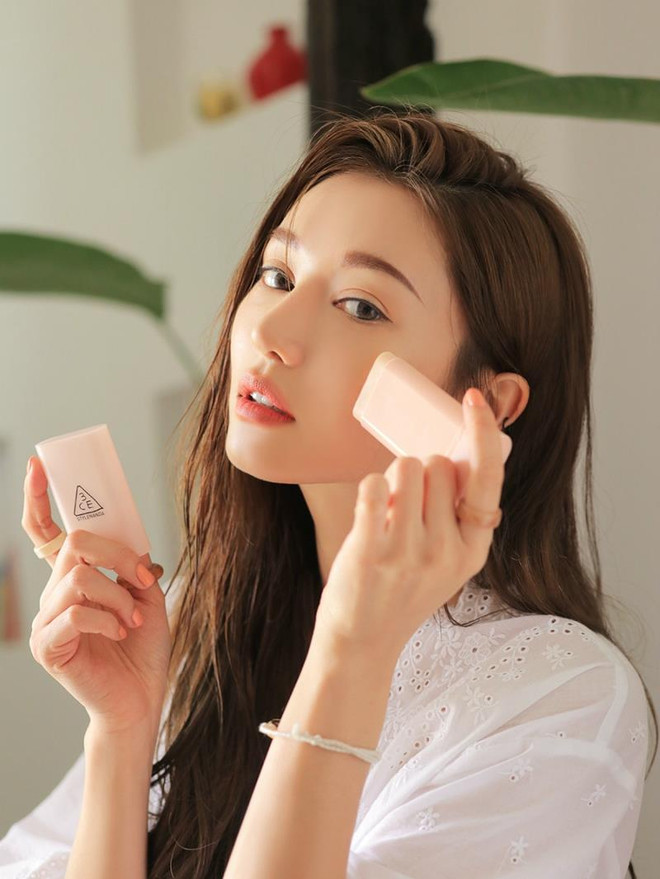 Tiện lợi, dễ dùng nhưng sáp chống nắng vẫn có những nhược điểm ảnh 2